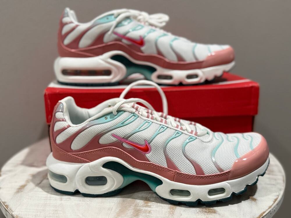 Nike Air Max Plus Stardust Jade Ice Siren Red Size 7 CD0609-110